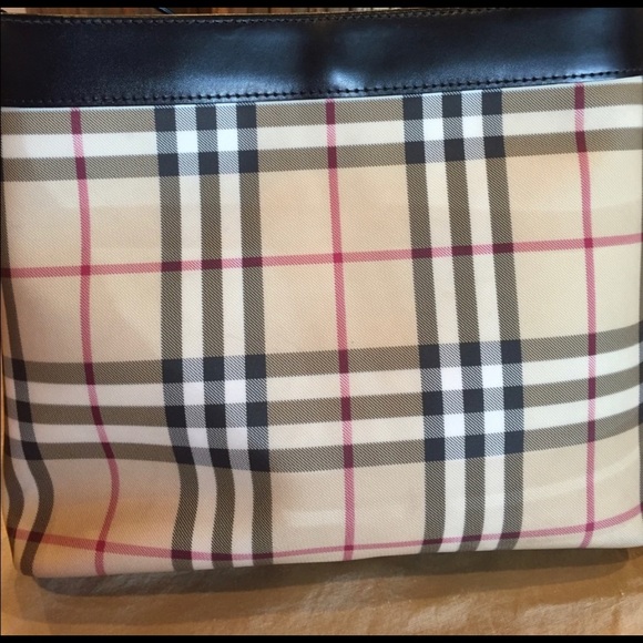 SOLD Authentic Burberry bag - Picture 7 of 8